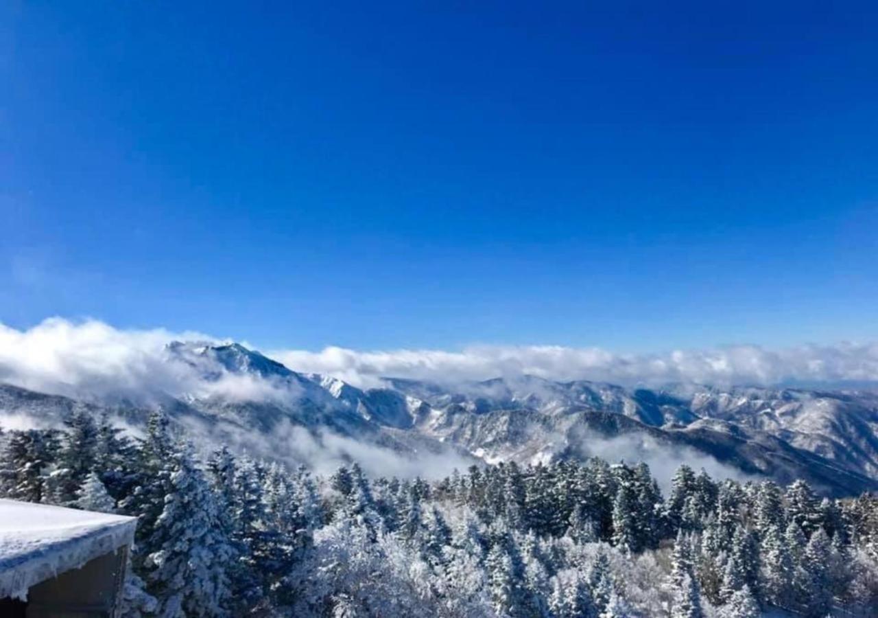 Pension Yodel Takayama  Bagian luar foto
